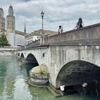Zürich Limmat Großmünster Brücke
