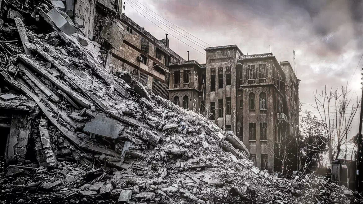 Eingestürztes Gebäude nach den Erdbeben in Aleppo, Syrien, am 6. Februar.